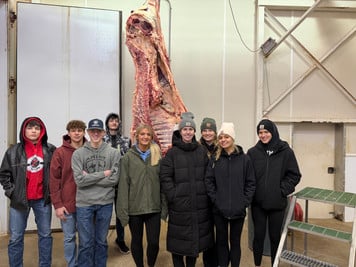 students on a field trip for Ag class